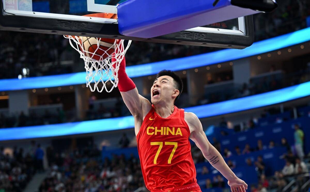 辽宁队遭遇紧张战局，球员集中训练
